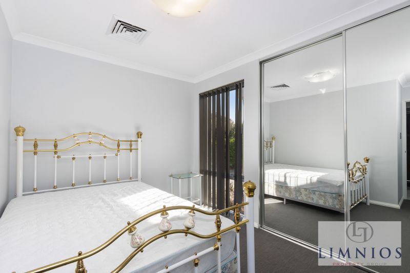 Street Front Stunner !