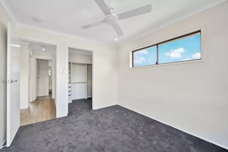 Soothing ocean sounds and coastal breeze!