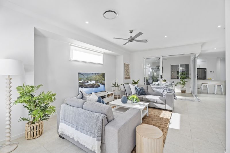 Bright, Spacious Home with Alfresco Living