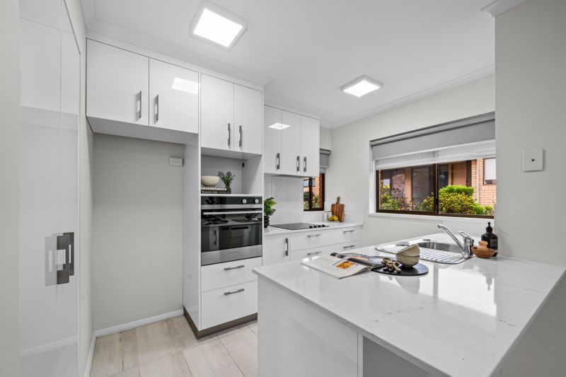 Level entry 2-bedroom villa with glimpses of the Derwent River