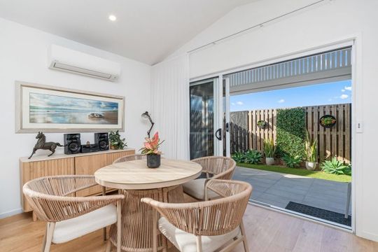 Spacious Beauty, Private Corner Location