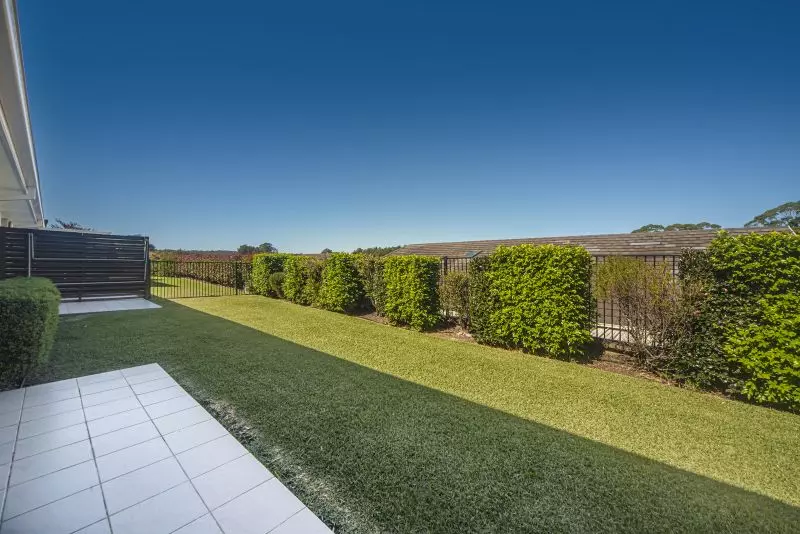 Spacious Coastal Villa with Room to Move