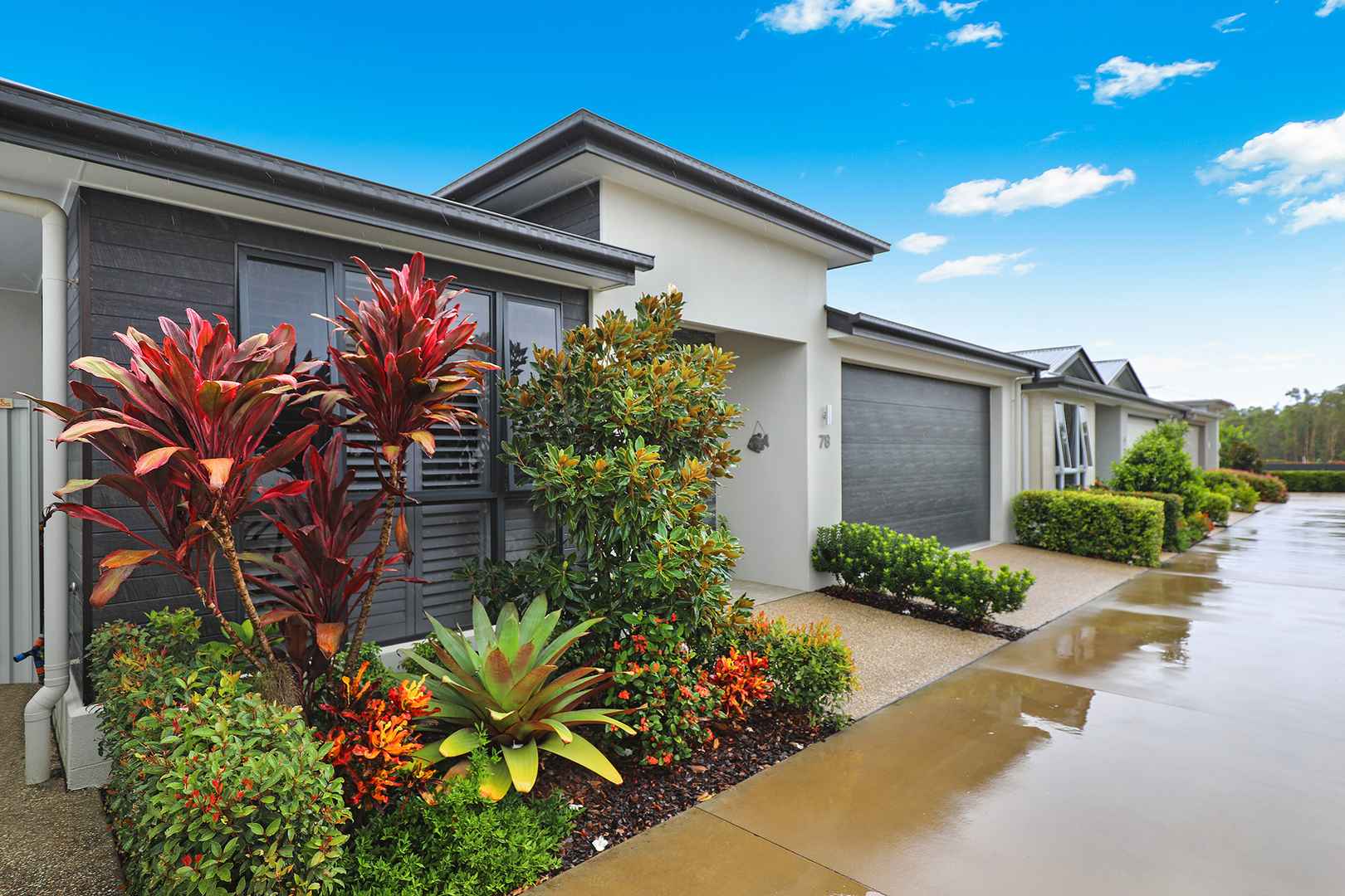 Beach, Dining, Golf, Shopping - V78 GemLife