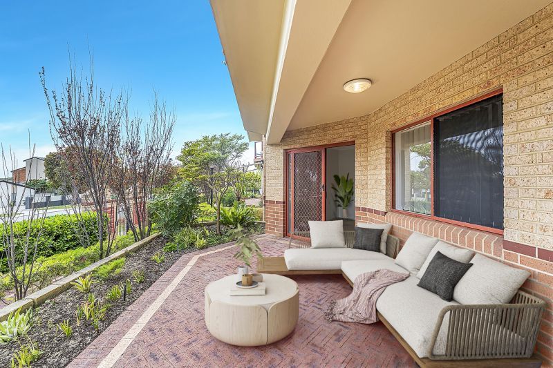 Beautiful Ground Floor Apartment Ready Now...