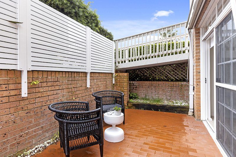 Beautifully renovated, sun-filled unit close to the main Clubhouse and amenities