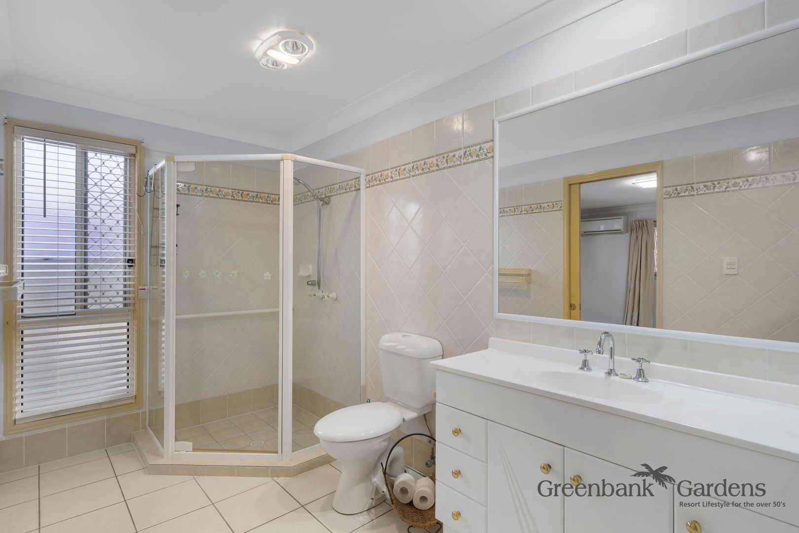 Elegant 3-Bedroom Residence in Over 50s Lifestyle Resort - GREENBANK GARDENS