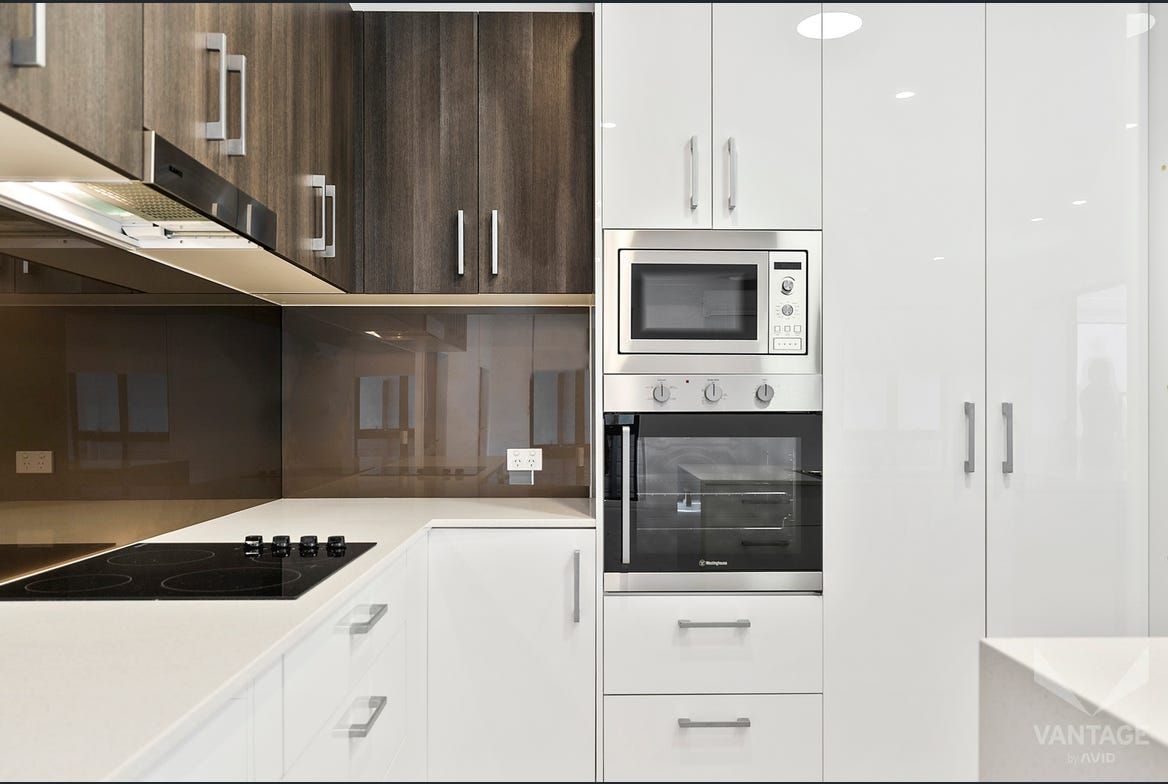 2 bed home, ready for its new owner.