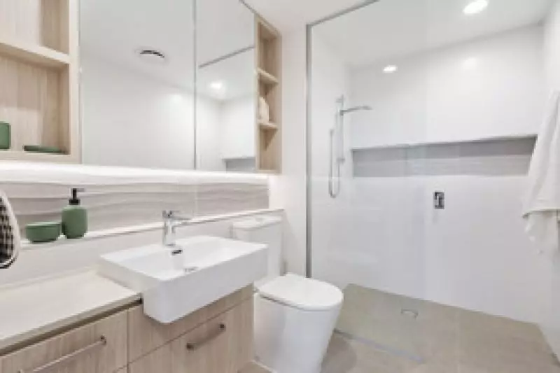 Enjoy east-facing views over the Tarragindi Recreation Reserve