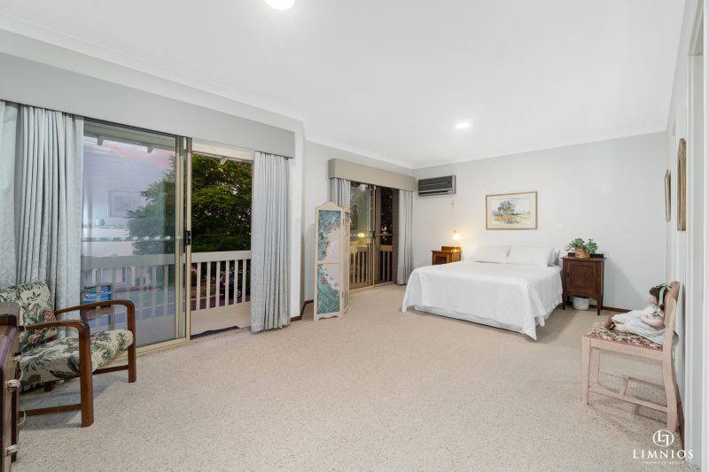 Fabulous Family Home Where Style Meets Functionality and  Comfort.