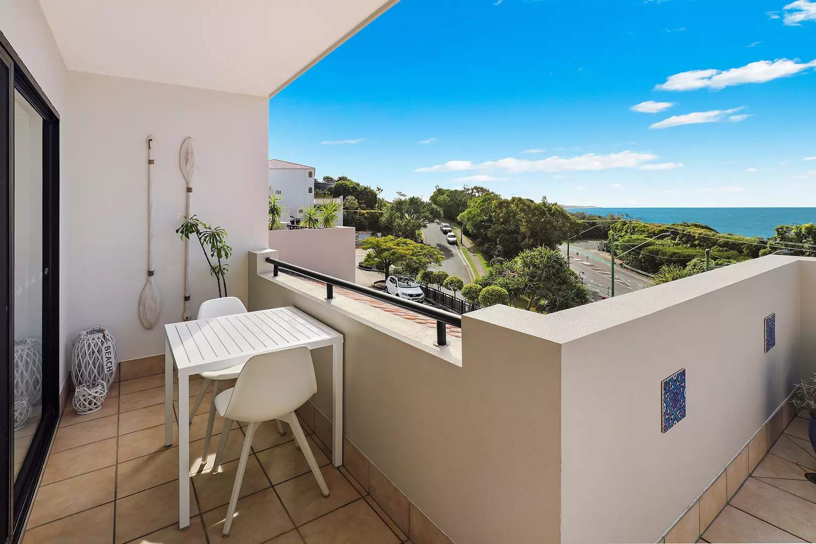 UNBEATABLE VALUE - Coolum Beach Living: Fully Furnished & Ready for You!