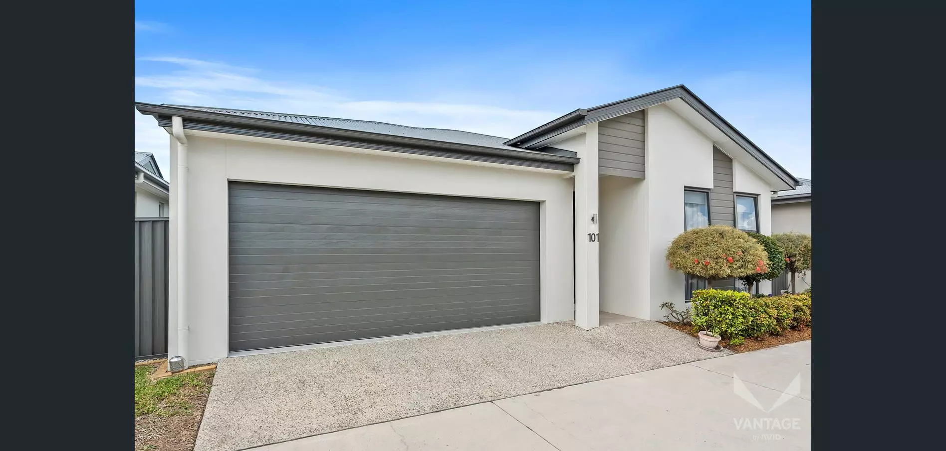 2 bed home in Luxury over 50s community