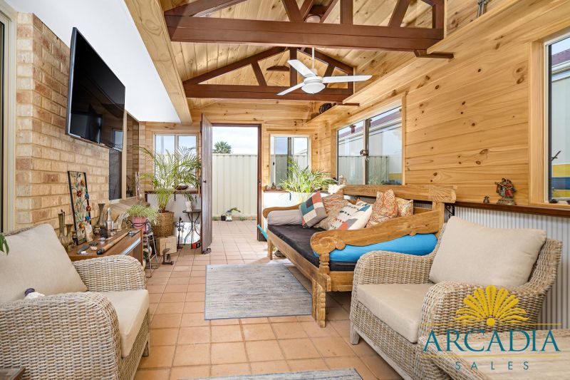 ARCADIA WATERS GERALDTON - 3 Bedroom with Amazing Enclosed Rear Patio