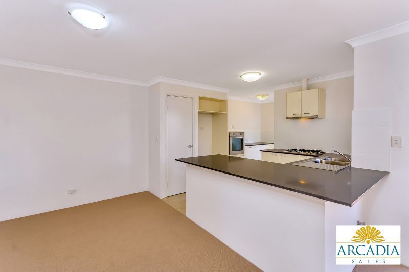 ARCADIA WATERS MADDINGTON - 2 Bedrooms and Stone Bench Tops