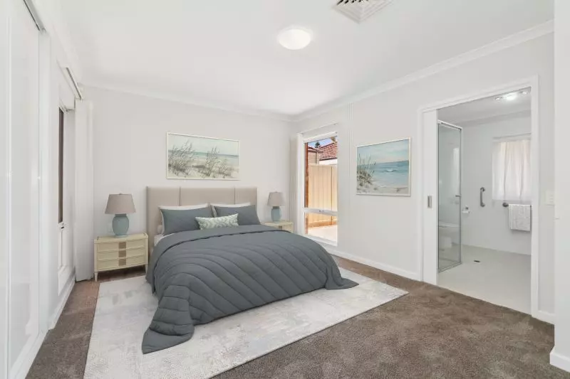 NOW UNDER OFFER. Bushland and the Beach - you have the best of both!