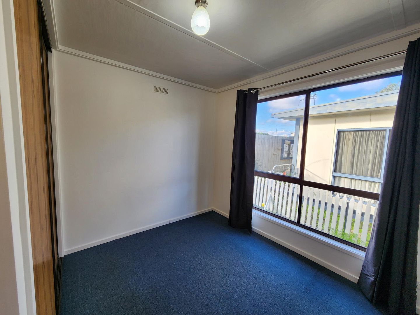 Portland Tourist Park - Pre Loved Home