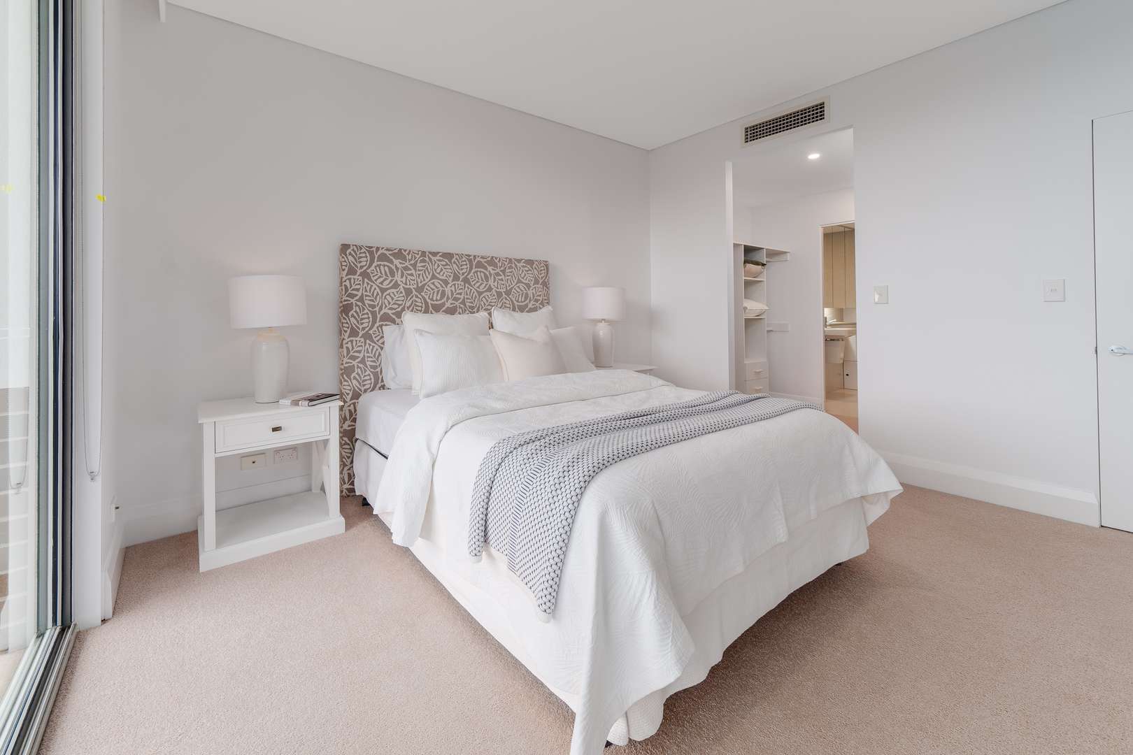 Elevated North-Facing 3 bedroom 2 Bathroom Apartment at The Woniora