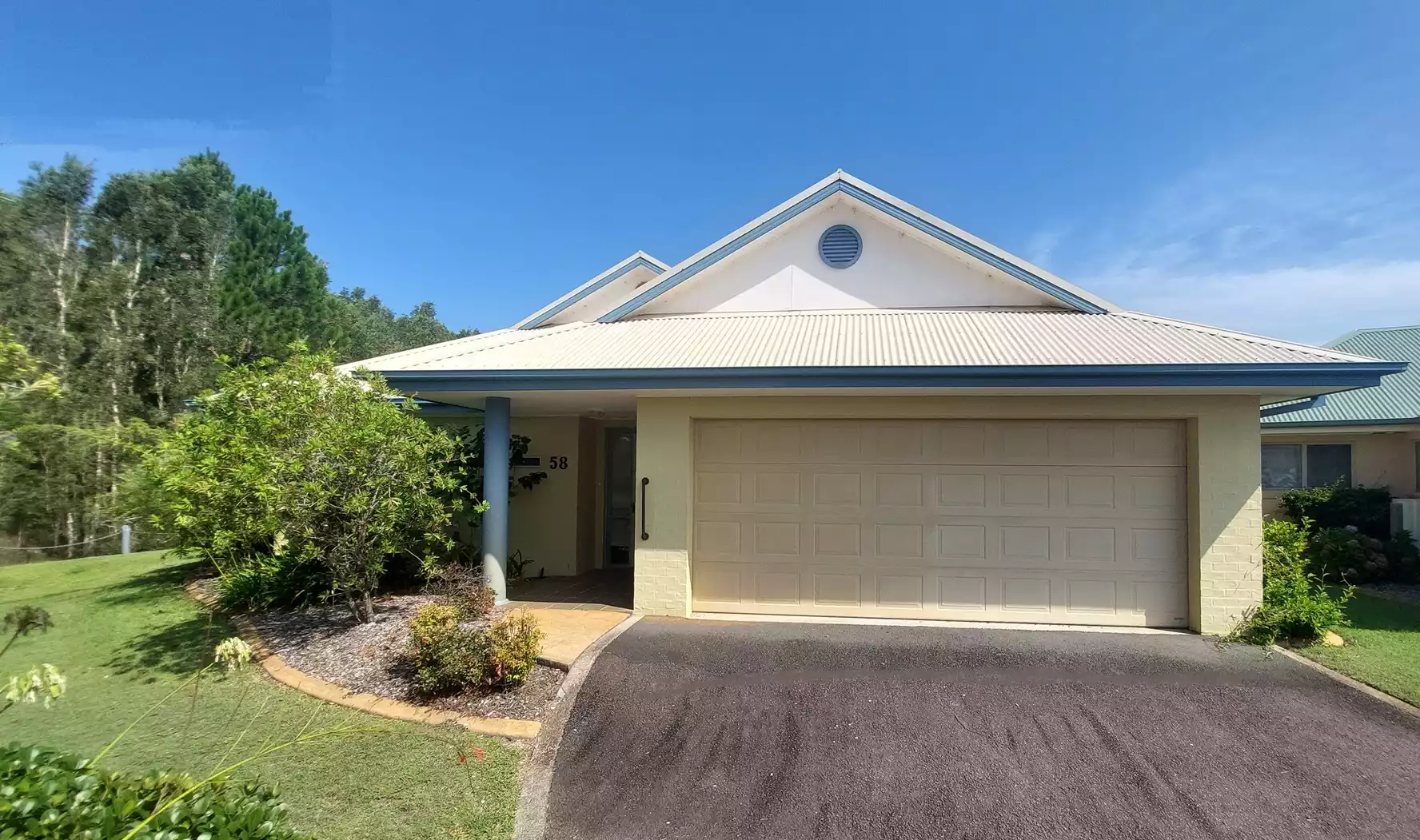 2-Bedrooms Home with Beautiful Views - 58 Sirocco 