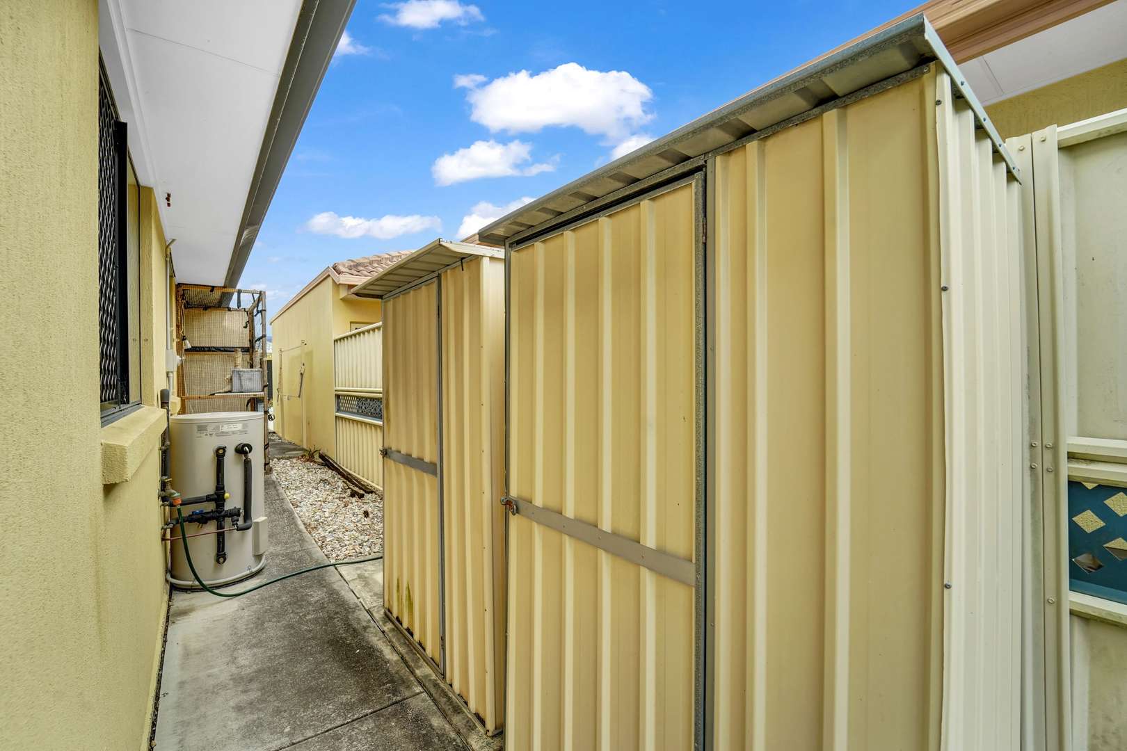 Downsizing at it's best!  Renovated and Ready to Move in. Located in an Over 50's Lifestyle Living Complex.