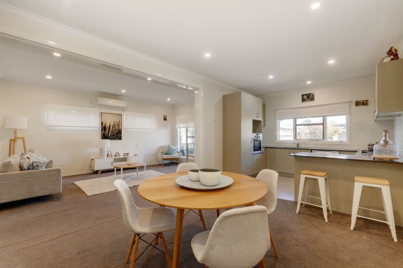 2 bedroom unit in pet friendly community