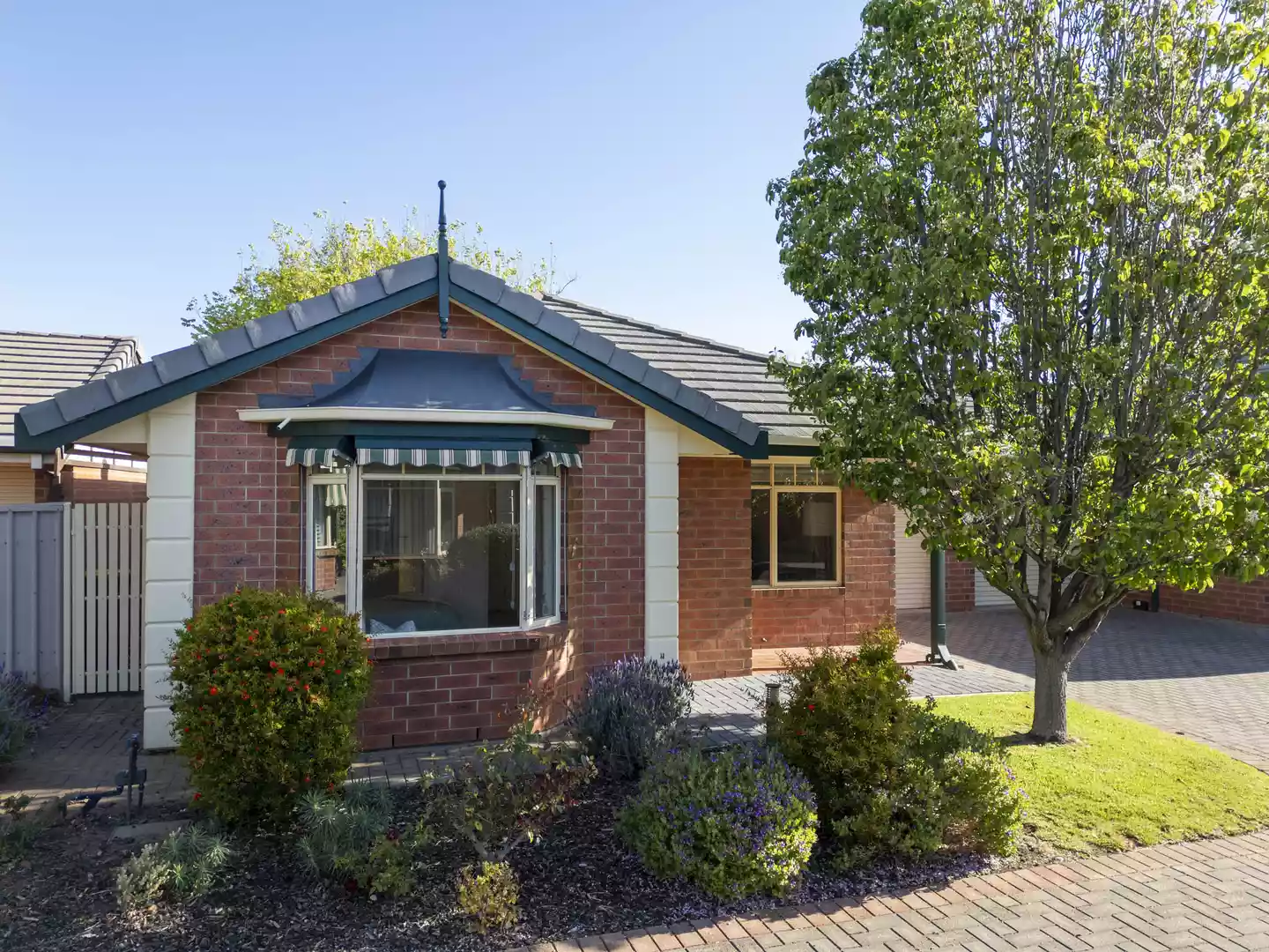 Eldercare Old Oxford Court: modern two‑bedroom villa with study near the beach