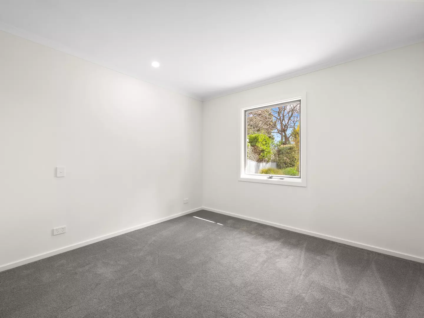 Retirement Living for the over 60's in Paradise located near Linear Park 