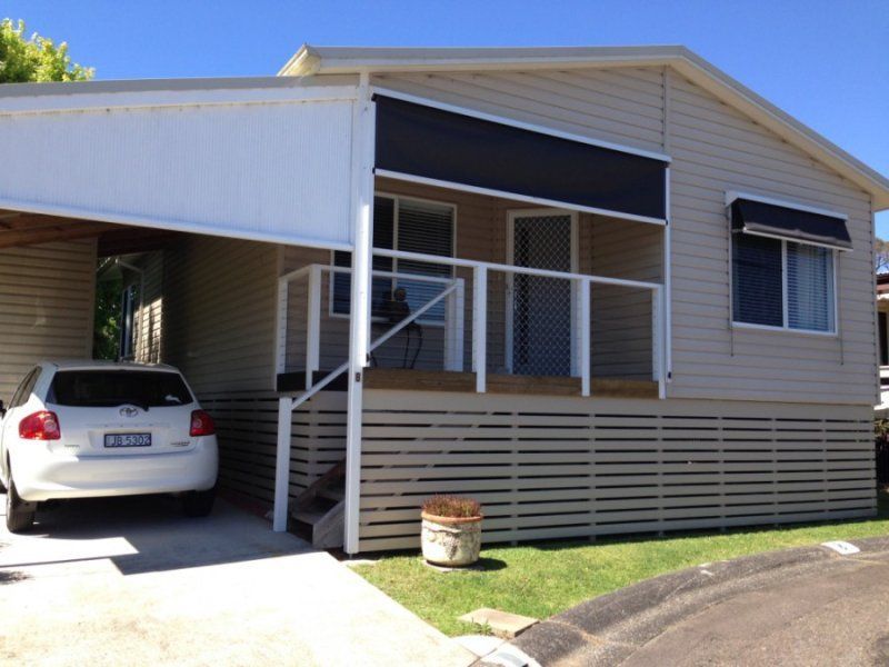 Near new home, a must to inspect!