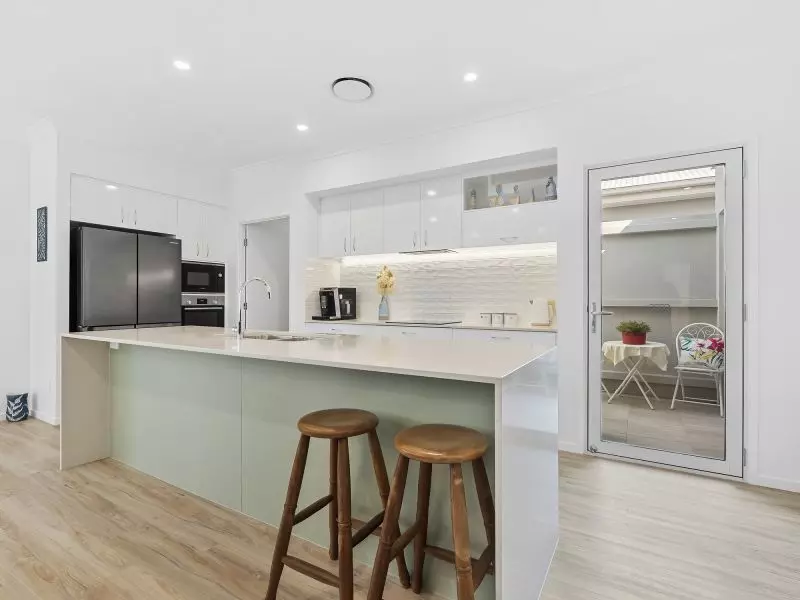 Site 84 - Established Avoca