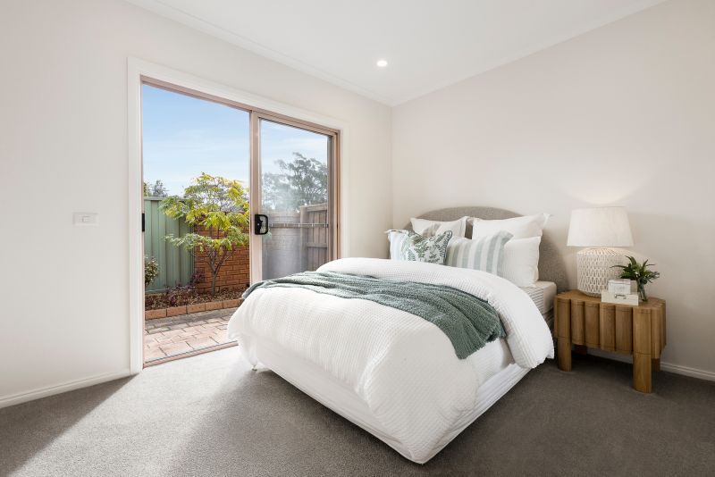 Lovely 2-bedroom villa with alfresco area and landscaped gardens