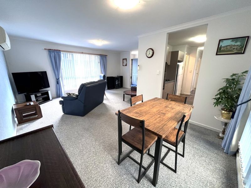 Beautiful Home - Fantastic Location