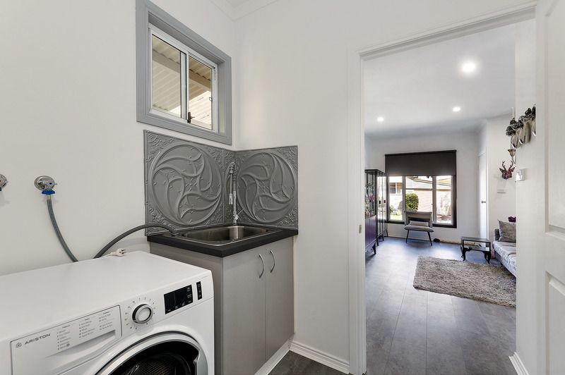 Unique One Bedroom Cottage!