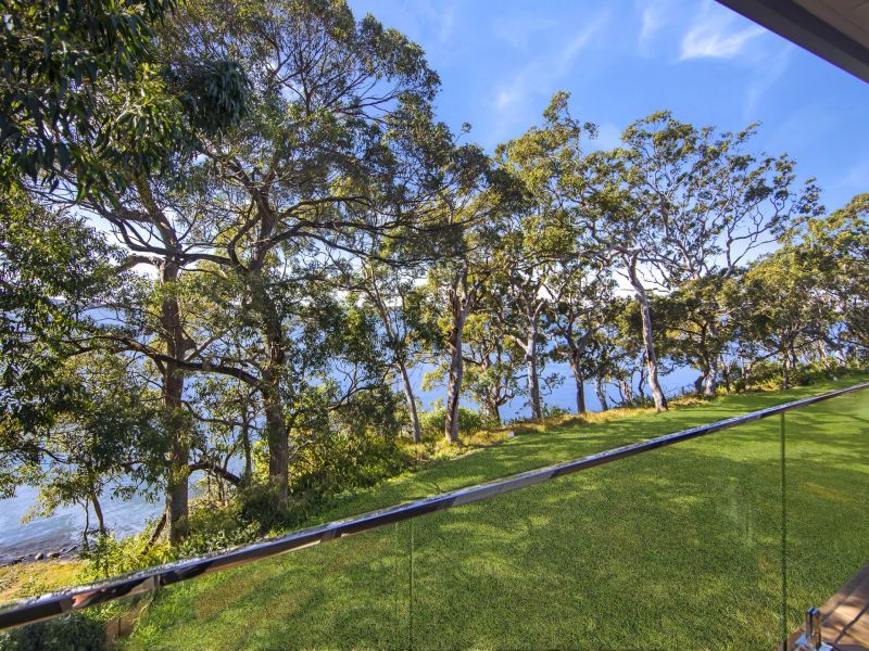 Impressive two-storey lakefront home