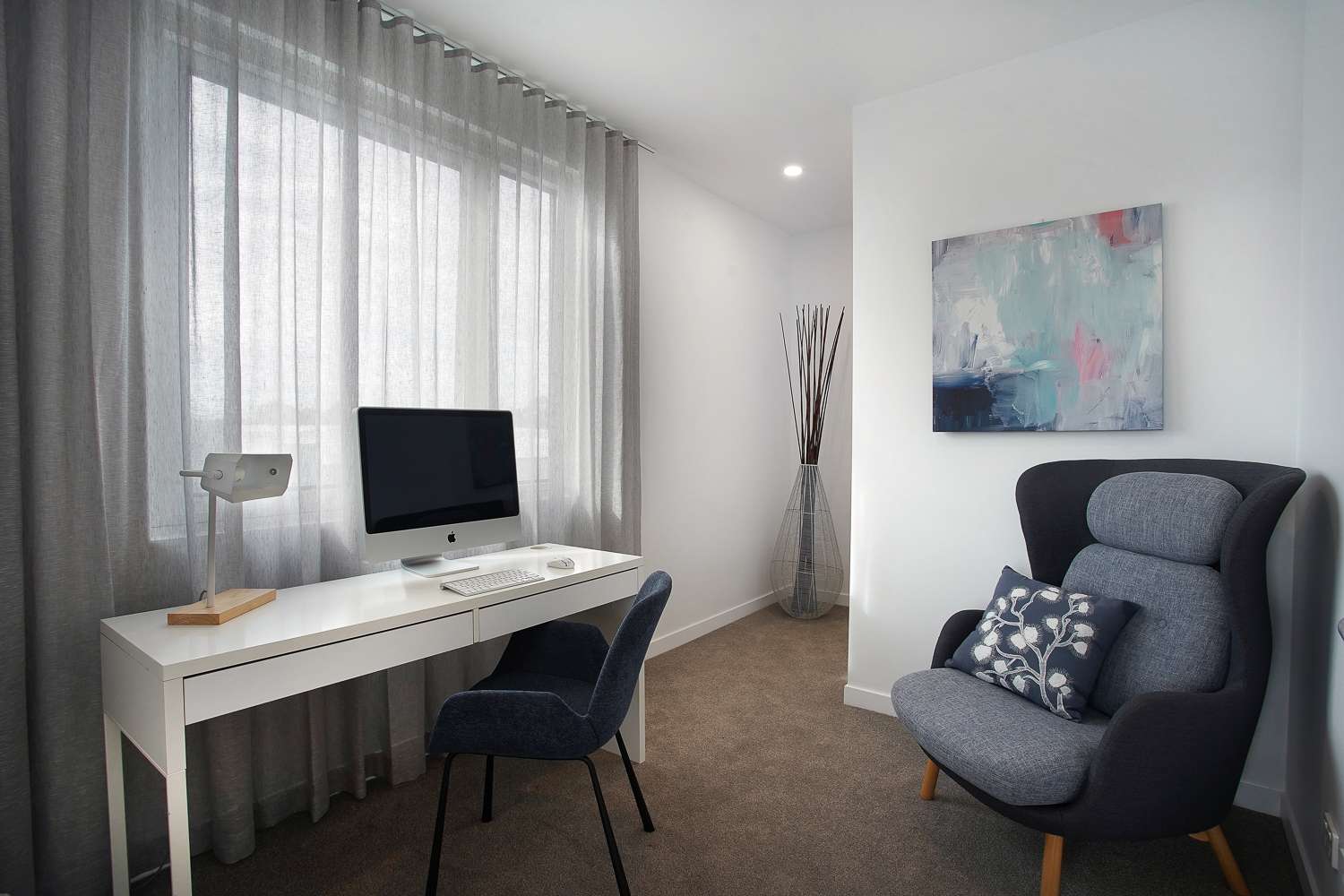 Light, Space and Stunning City Views-Last Remaining 3 Bedroom! Apt 201