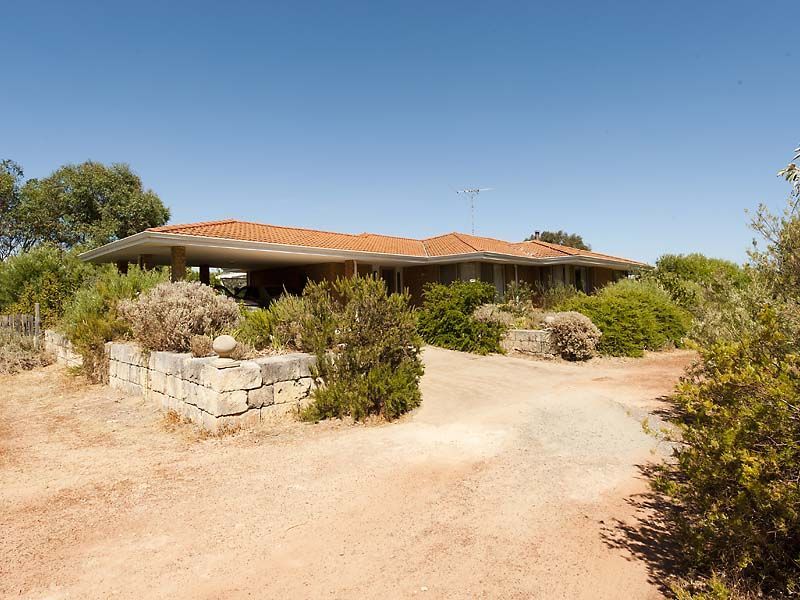 PLENTY OF SPACE FIVE BEDROOMS AND ACERAGE