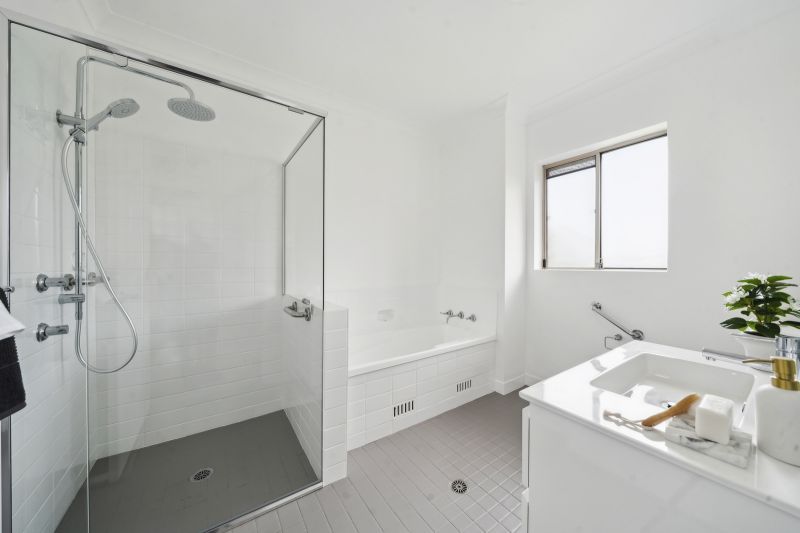 Light & bright two-bedroom villa