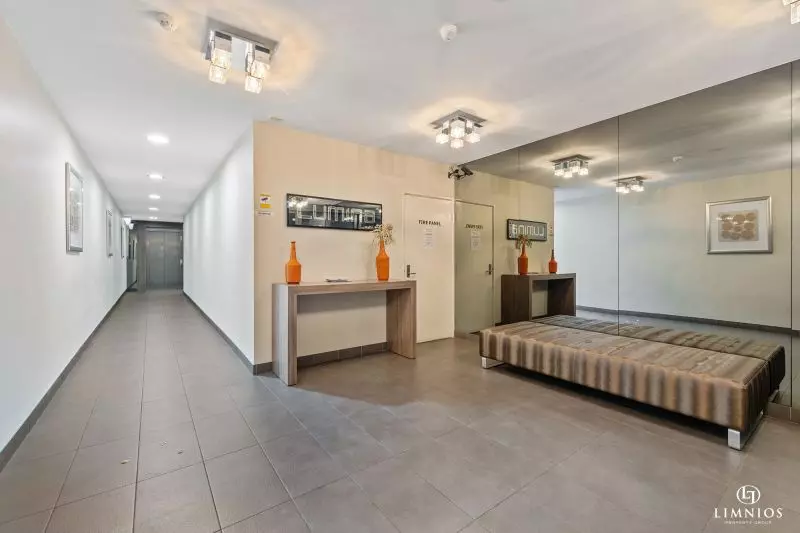 Vibrant Inner City Living!