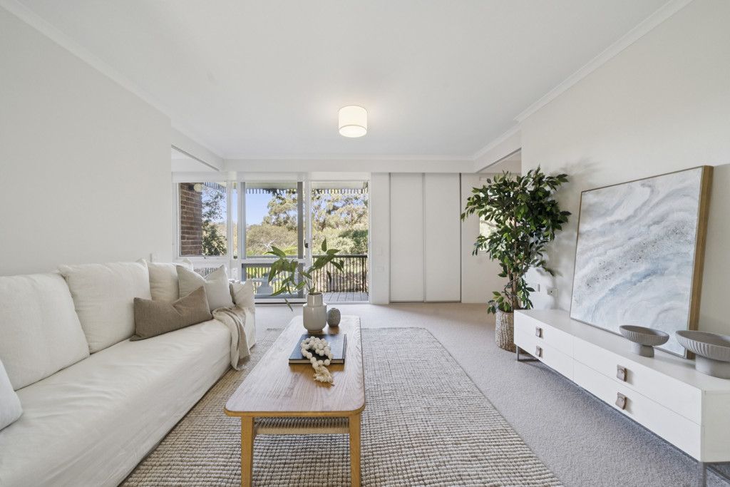 Welcome to your new sanctuary! Charming home in serene Narraweena