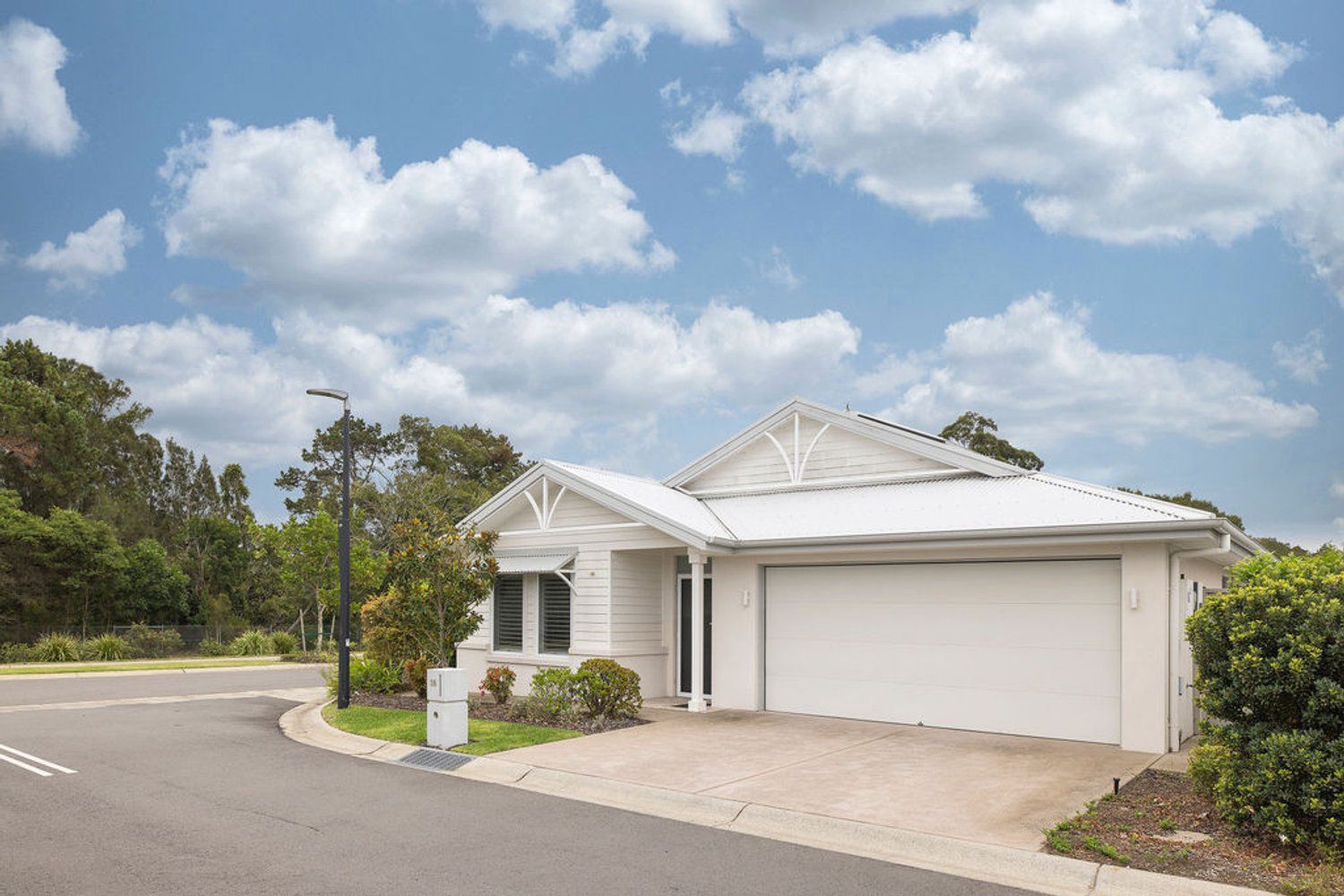 Premium Lifestyle - Private Corner Vantage