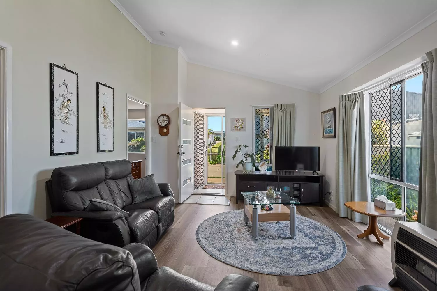 "Watervale"- BRIGHT, OPEN PLAN LIVING