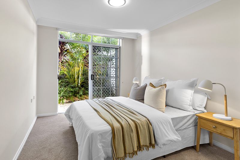 Ideally located, stylish ground floor unit near the Clubhouse.