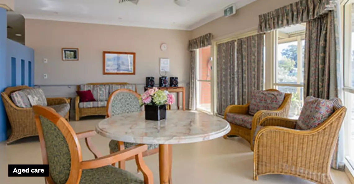 Uniting Elizabeth Gates