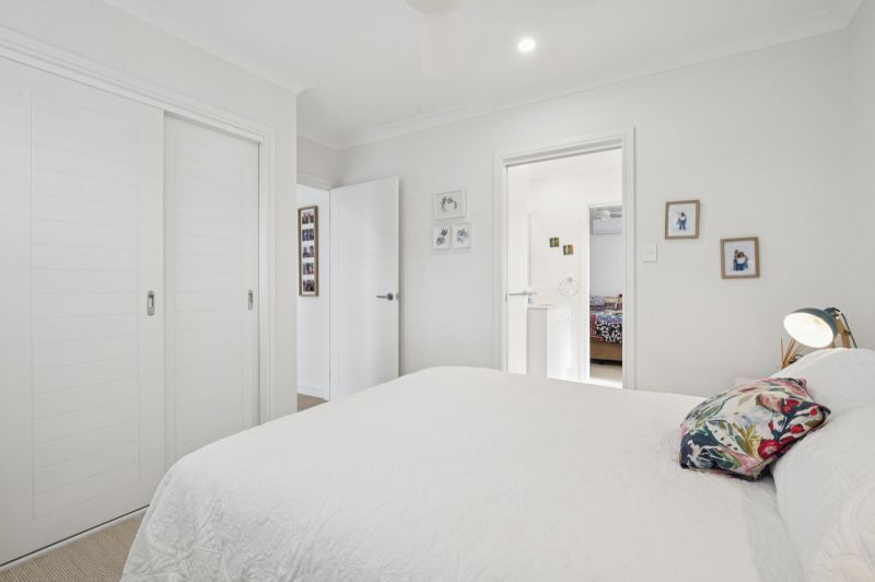 Private, Peaceful & Perfectly Positioned in Plantations