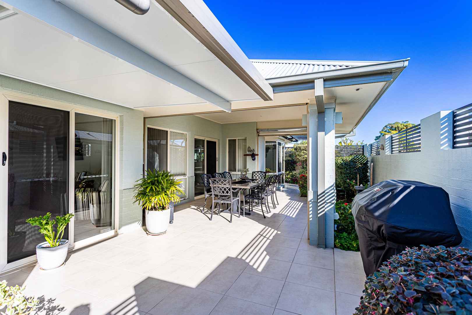 Degas - by Palm Lake Resort Tea Gradens