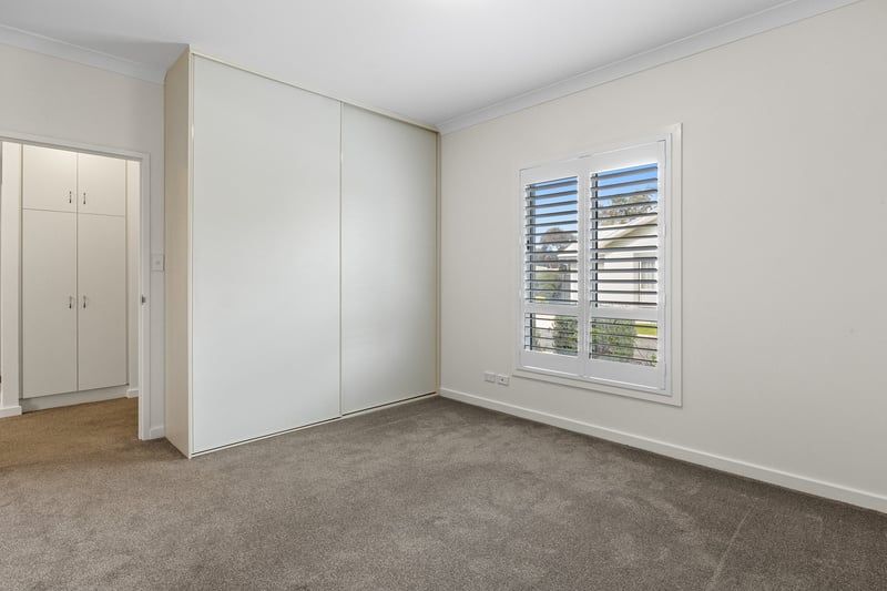 Beach Strolls and Morning Café Coffee, Just Steps from Home