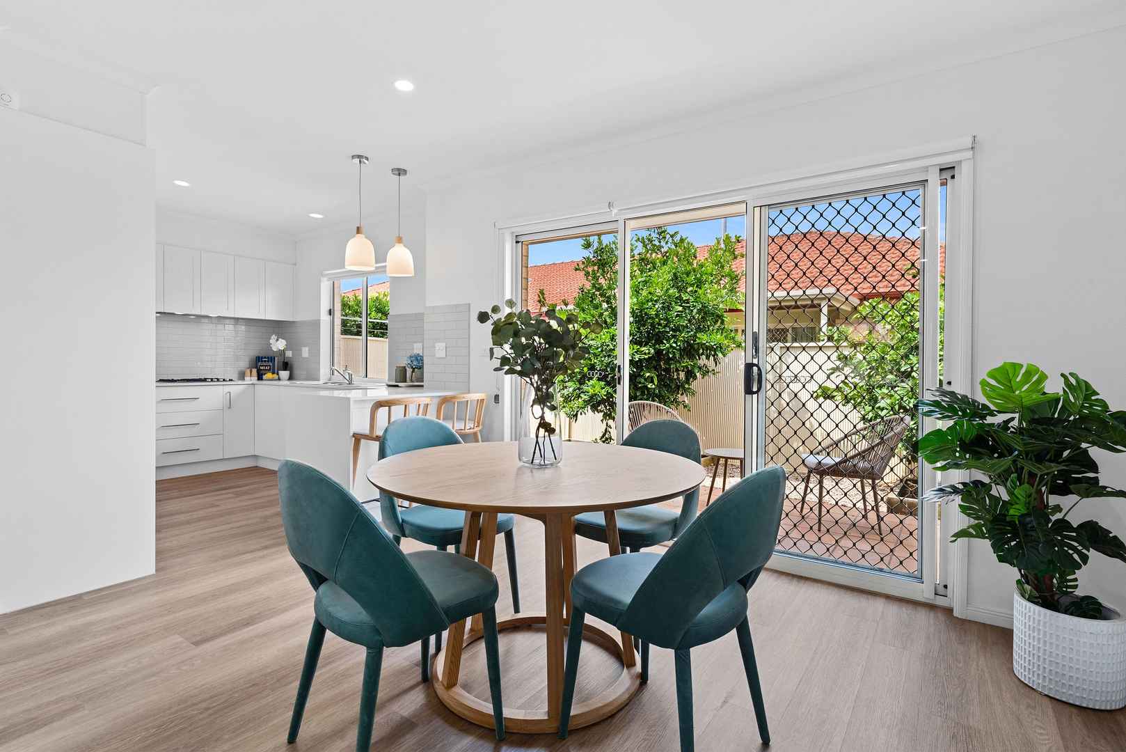 Beautiful 3bed 2bath  Villa close to everything!