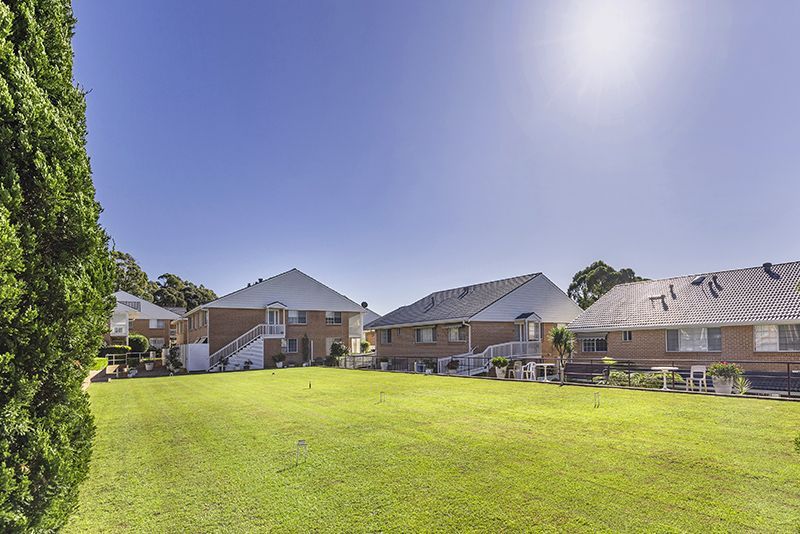 Newly renovated unit with a beautiful view, very private, set in a tranquil location of the village.