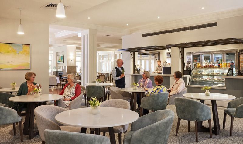 Light-Filled Villa with Study and Private Courtyard