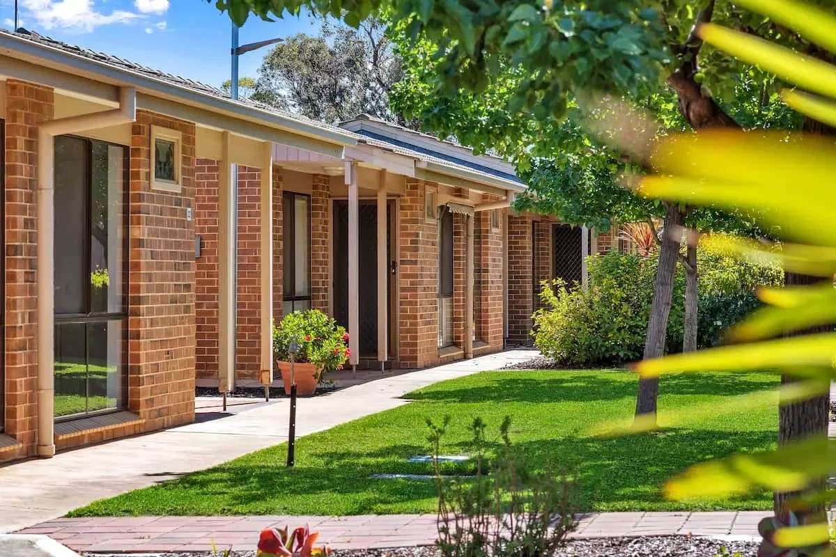 Resthaven North Haven ‘The Haven’ Retirement Living boasts 12 one-bedroom units, 26 two-bedroom units, and 28 serviced apartments in a delightful location near the North Haven beaches.