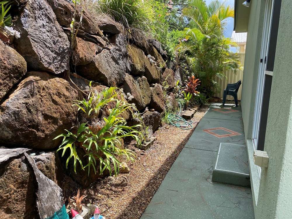 Lovely 2 bed plus study home in Palm Lake Resort Eagleby