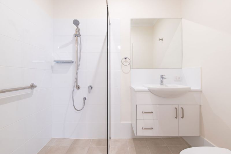 Spacious and light filled serviced apartment