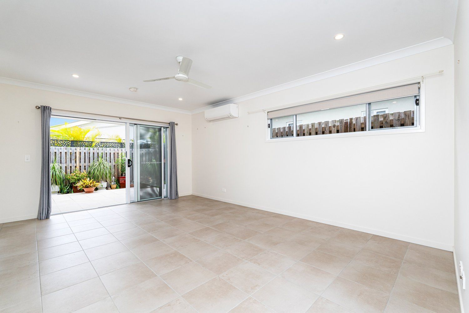 Bright, Stylish Home - Perfect for Easy Living!